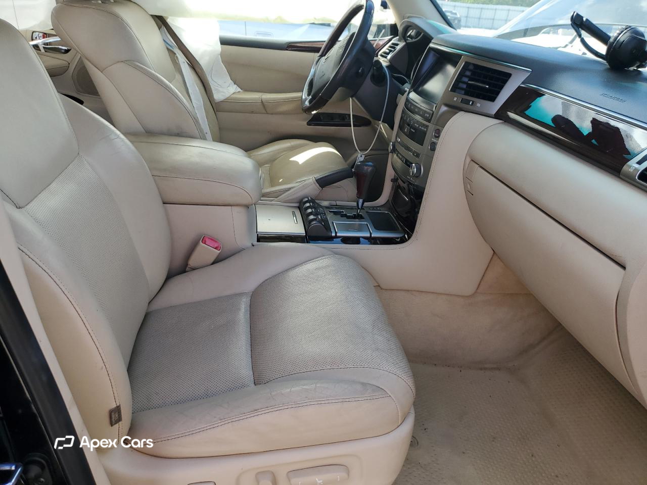 Lexus LX 2014
