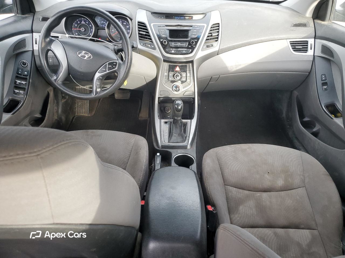Hyundai Elantra 2016