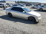 Lexus IS 2004