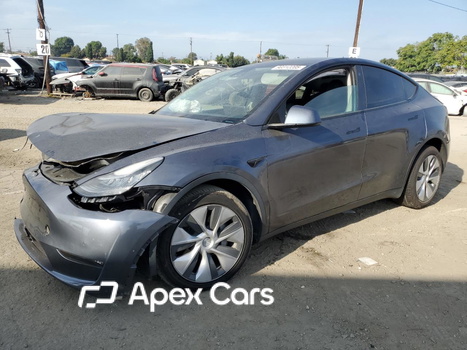 Tesla Model Y 2021 - Image 1 of 13
