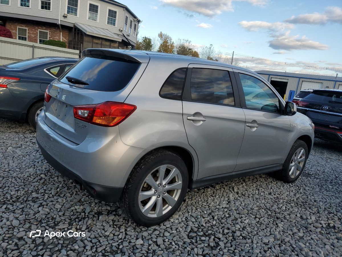 Mitsubishi Outlander 2014
