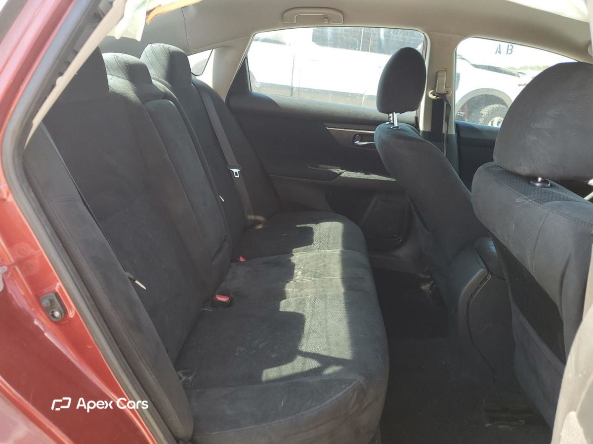 Nissan Altima 2015
