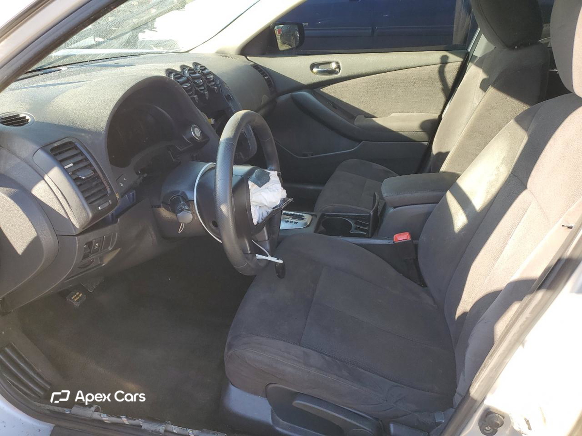 Nissan Altima 2011