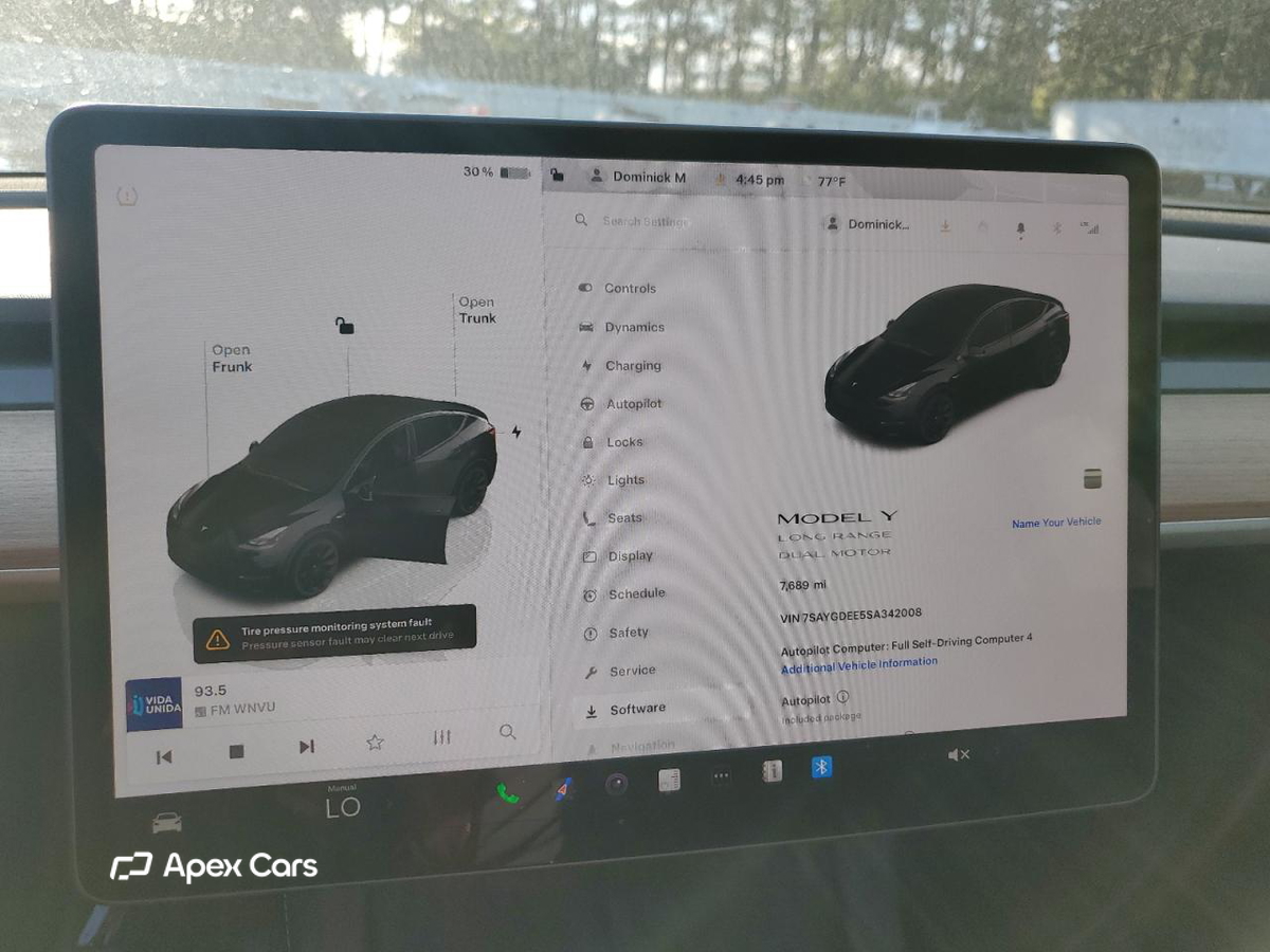 Tesla Model Y 2025