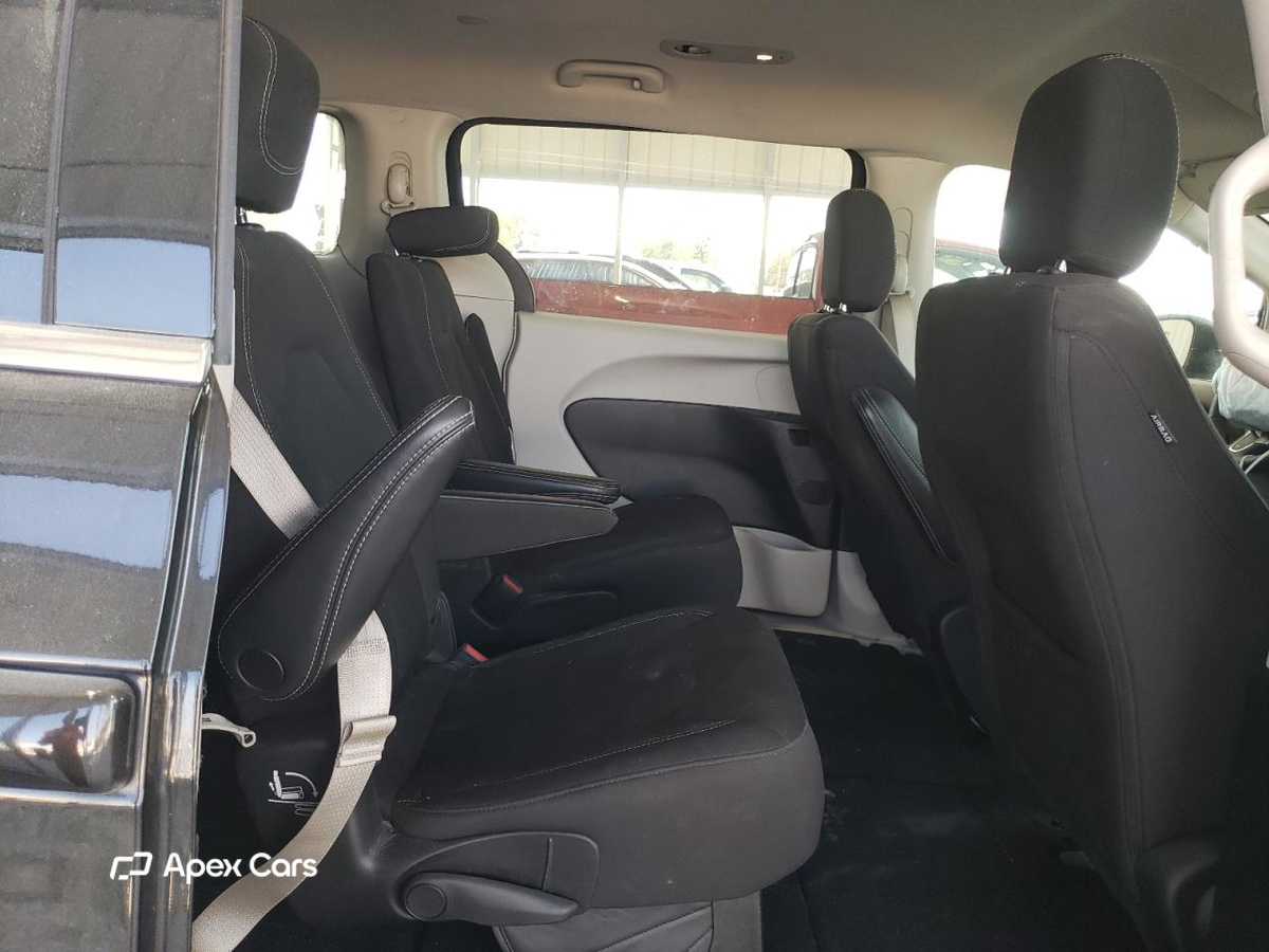 Chrysler Voyager 2023