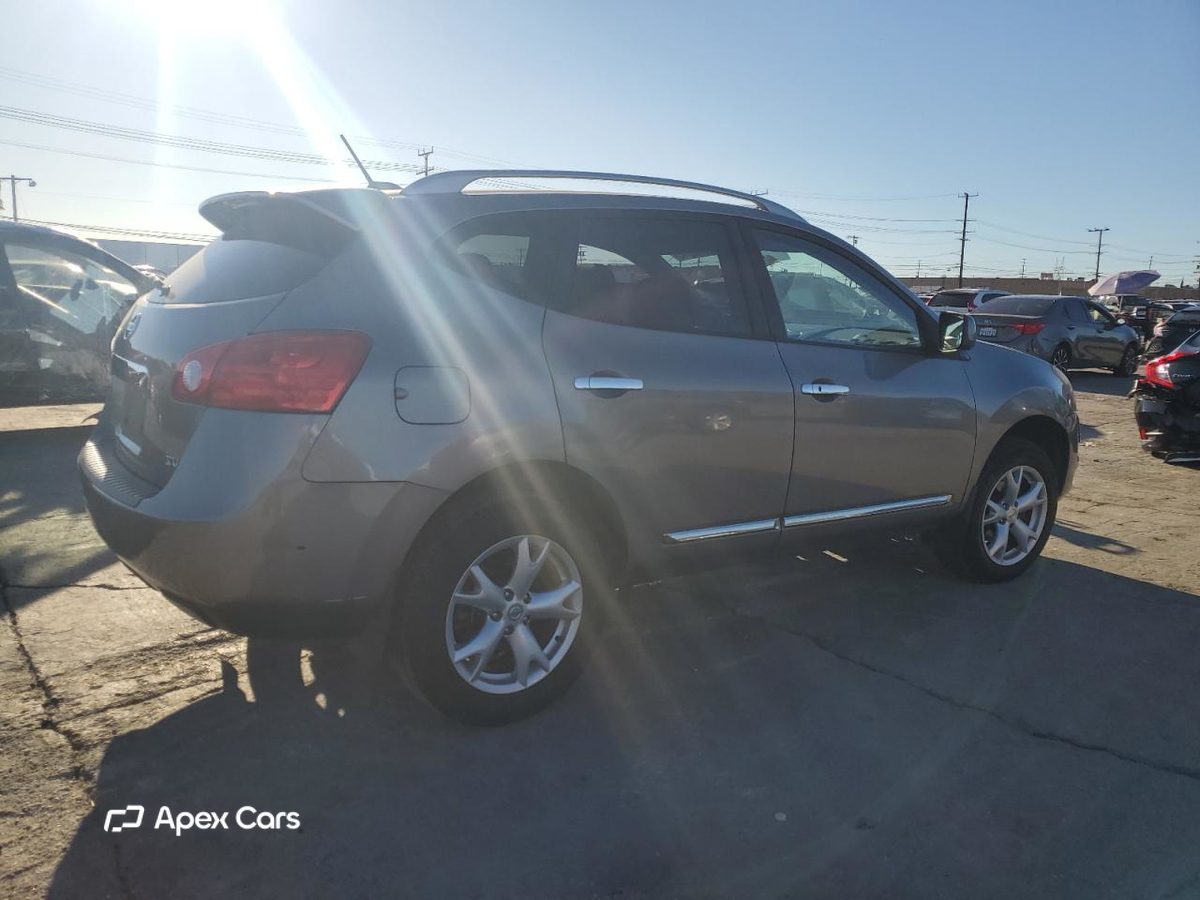 Nissan Rogue 2011
