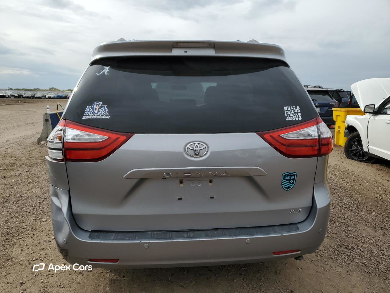 Toyota Sienna 2015