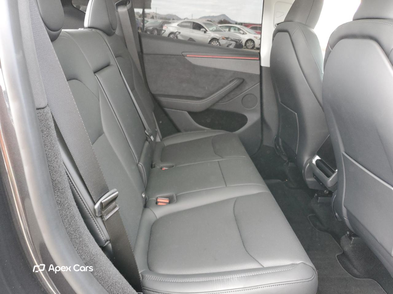 Tesla Model Y 2026