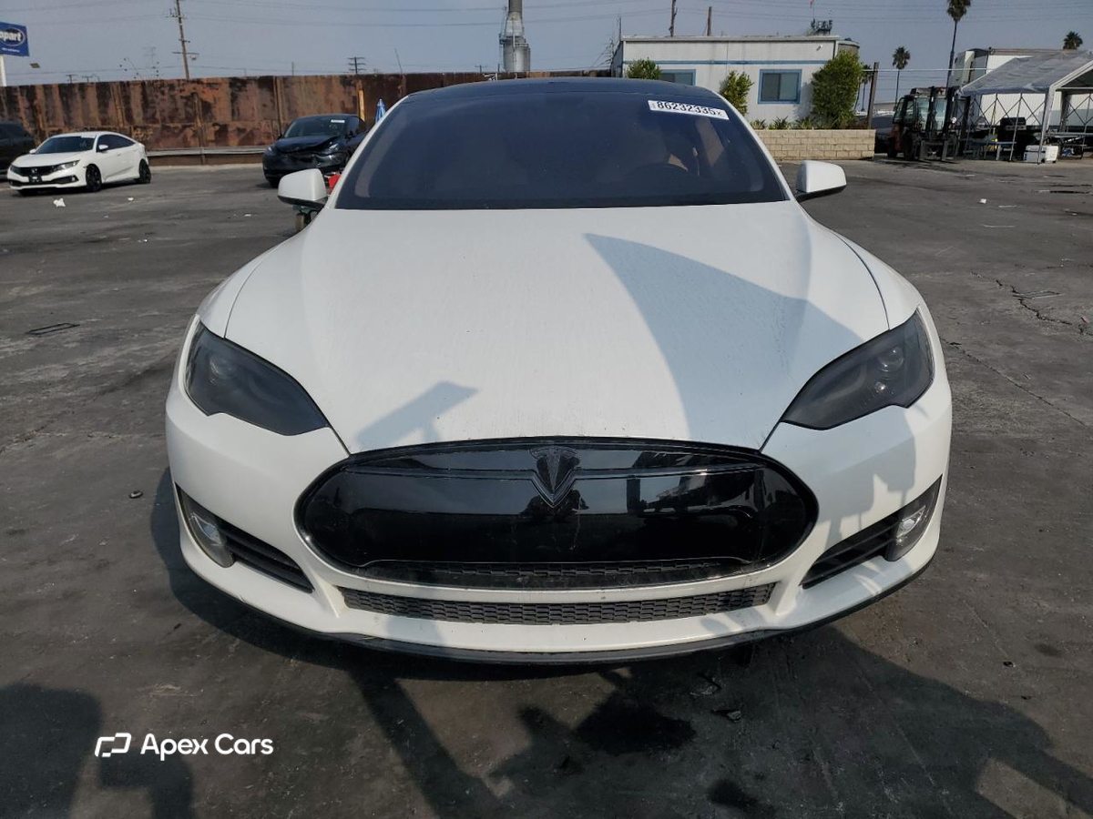 Tesla Model S 2012