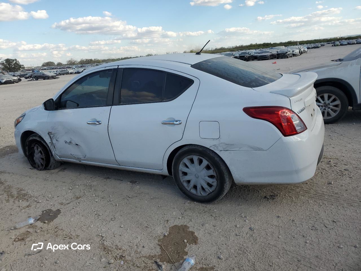 Nissan Versa 2019