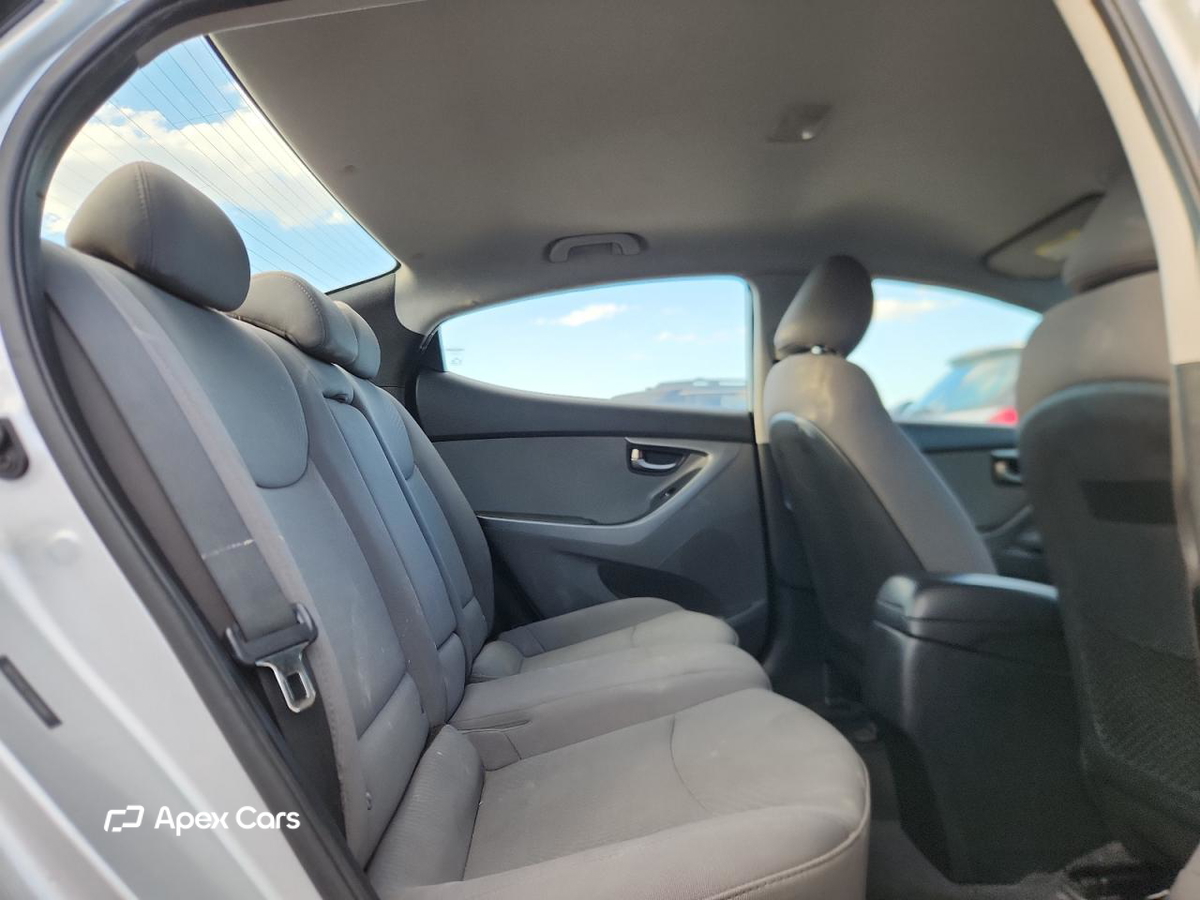Hyundai Elantra 2016