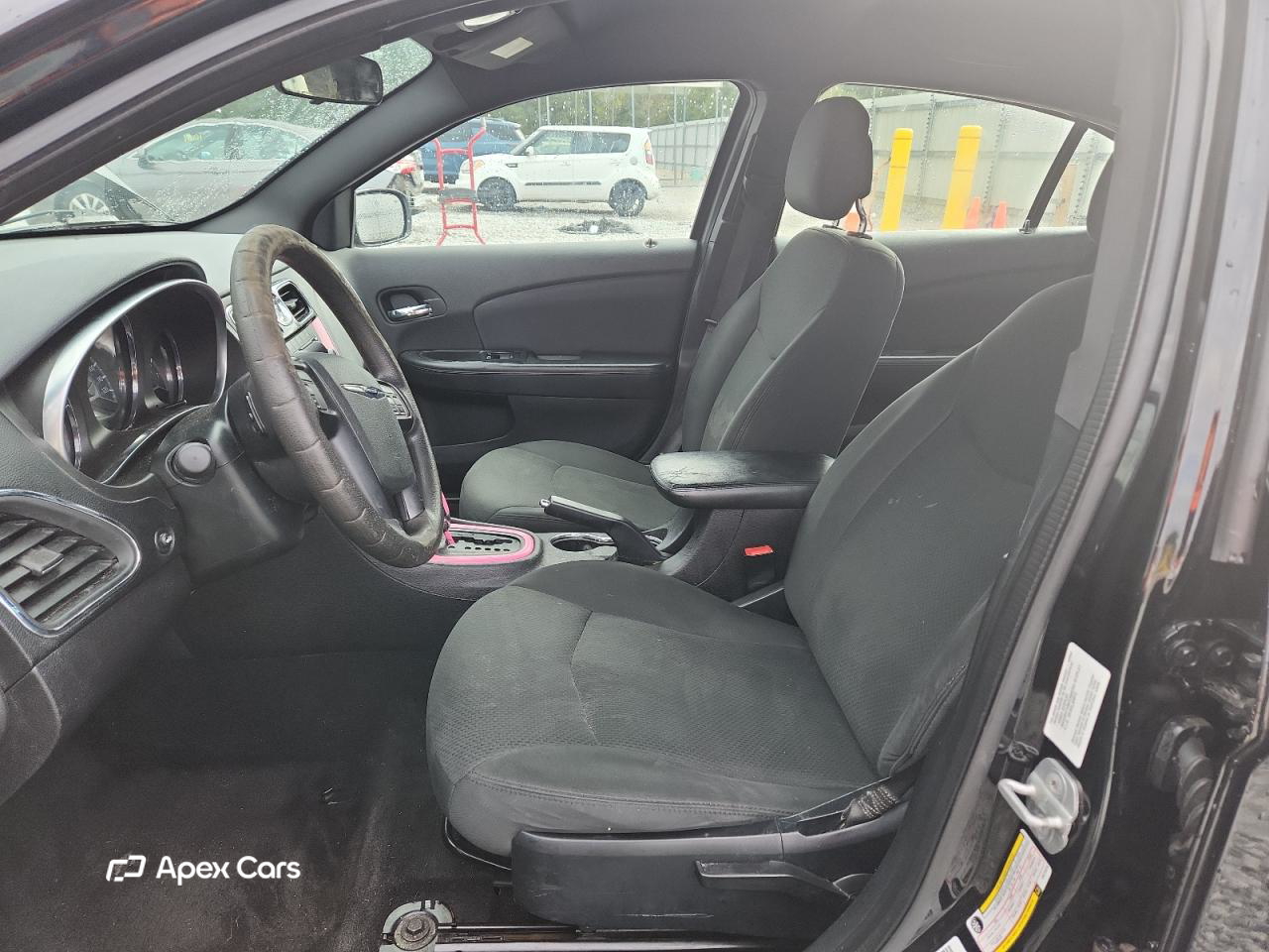 Chrysler 200 2012