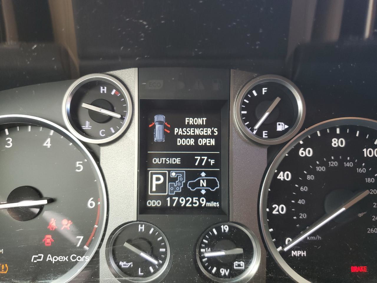 Lexus LX 2014
