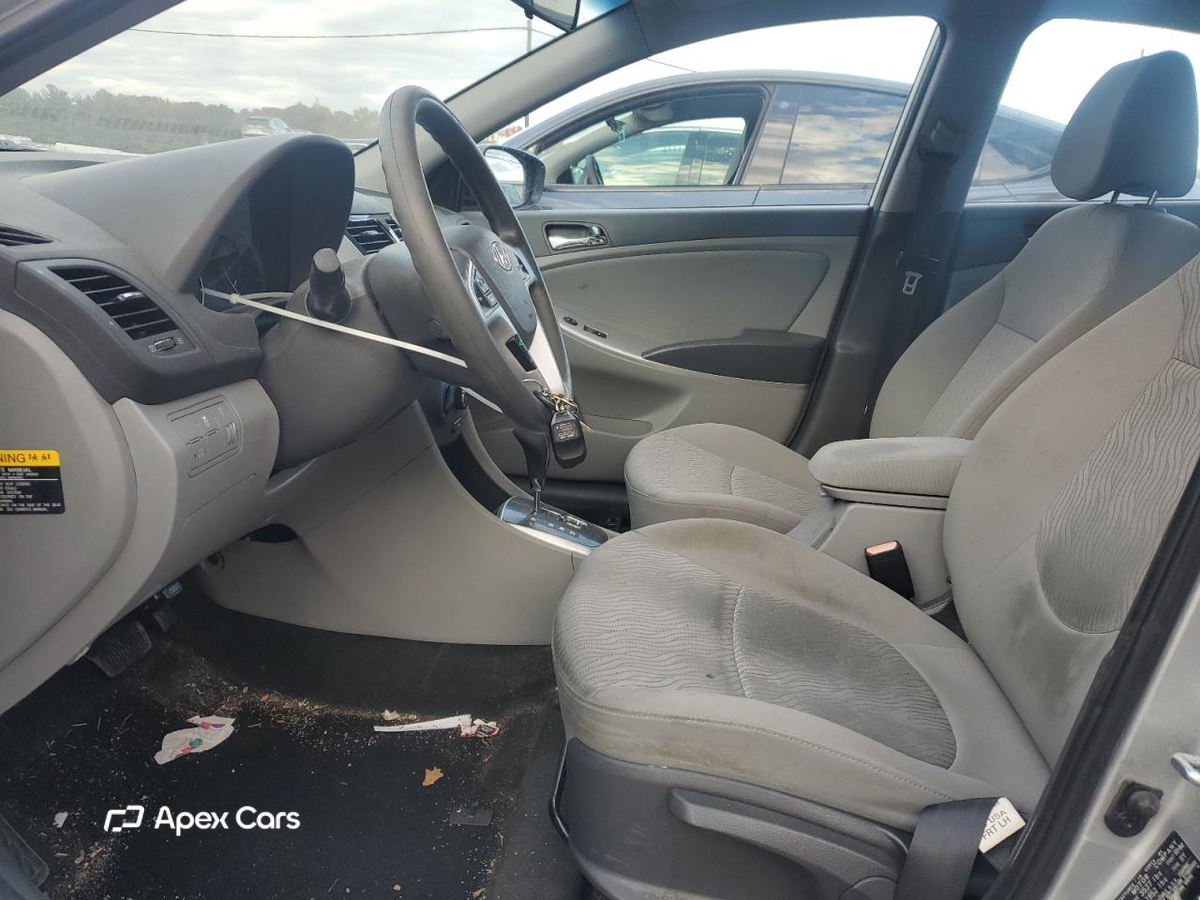 Hyundai Accent 2013