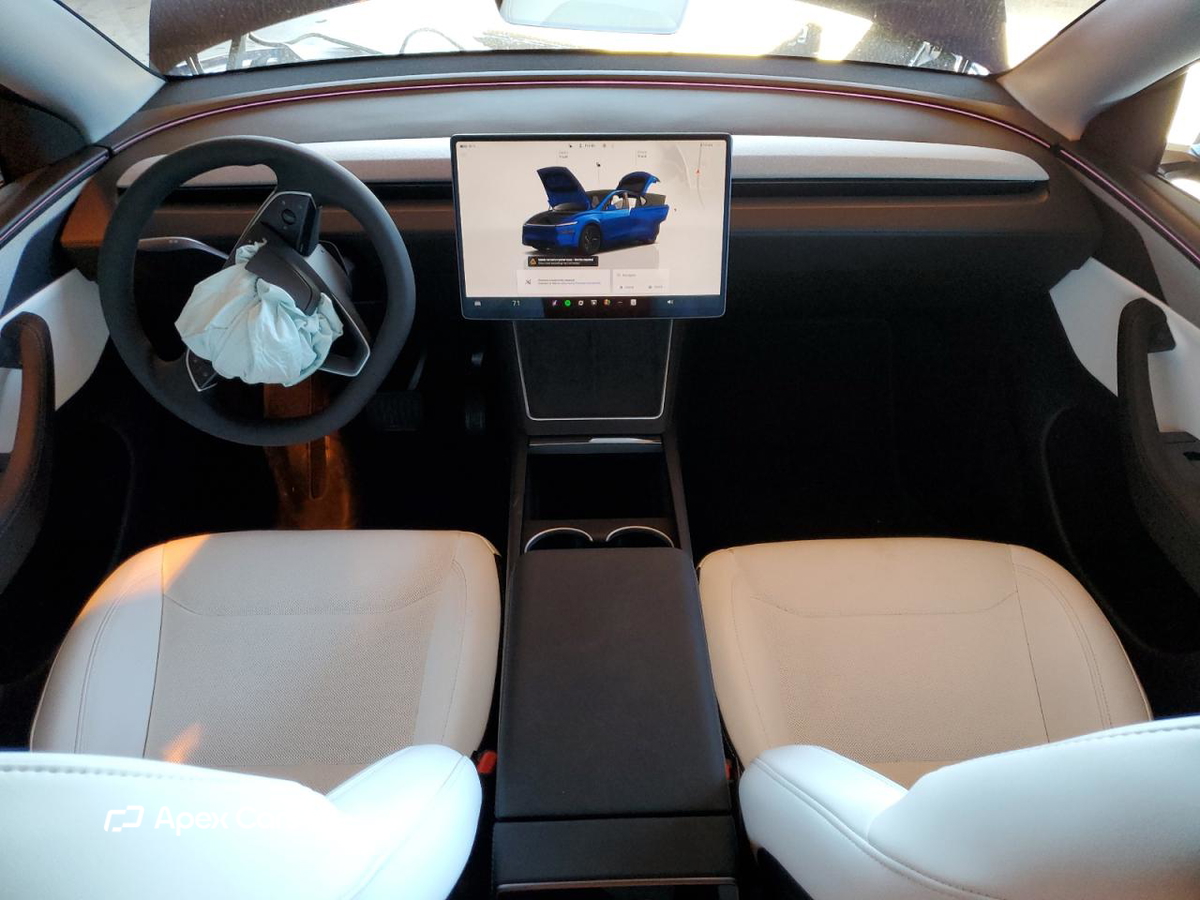 Tesla Model Y 2026