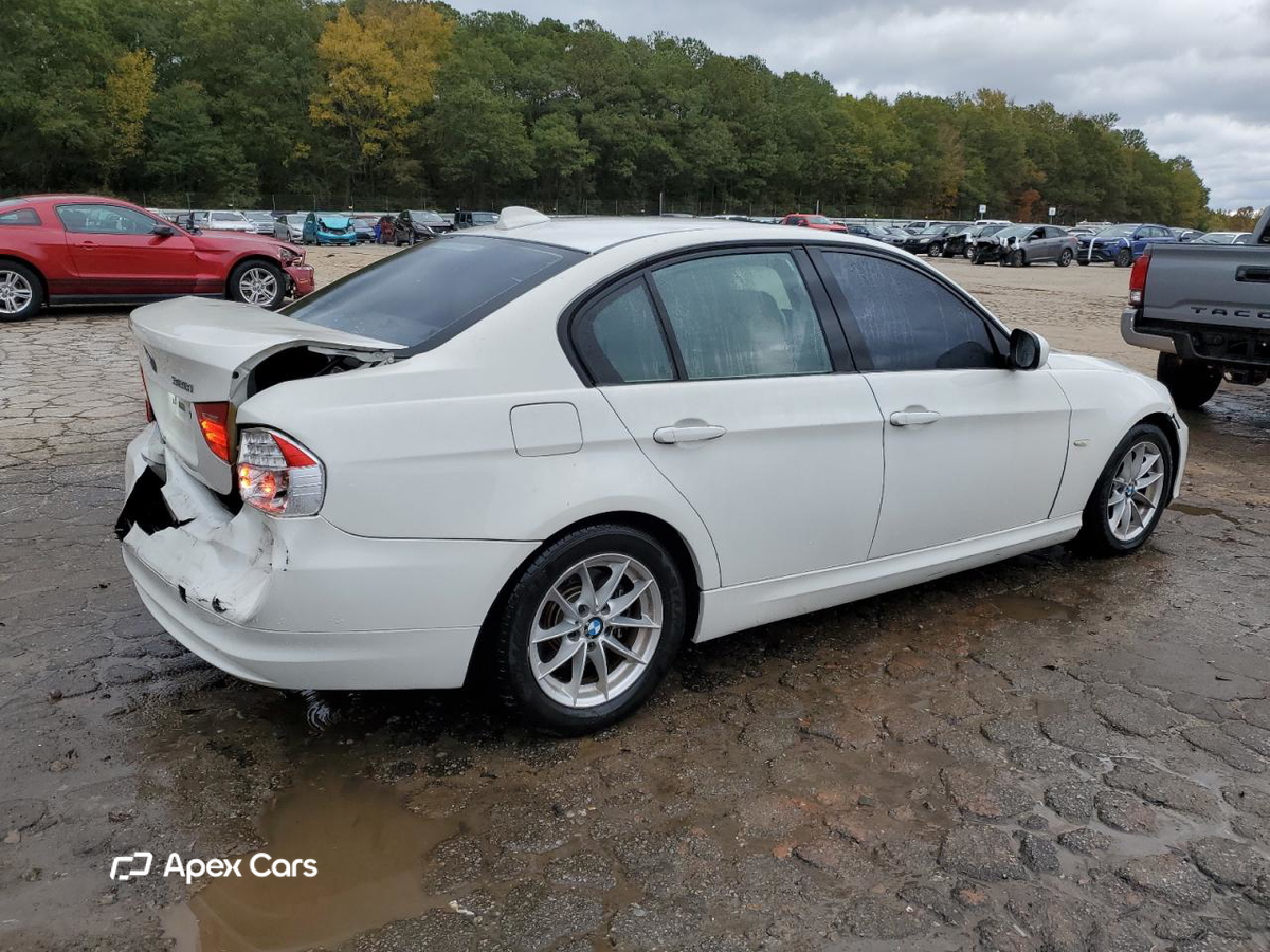 BMW Series 3 2010