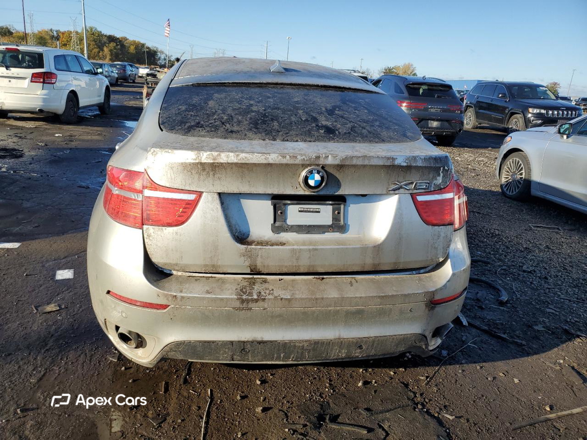 BMW X6 2011