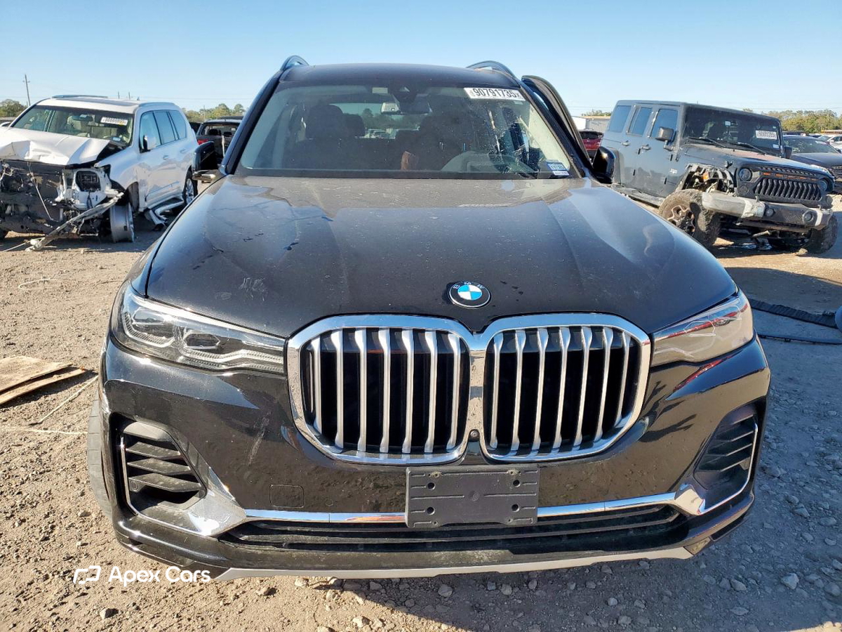 BMW X7 2021