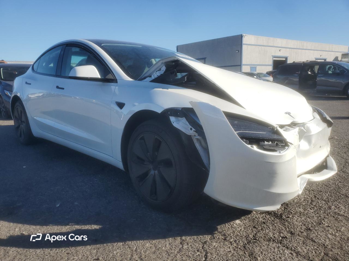 Tesla Model 3 2025