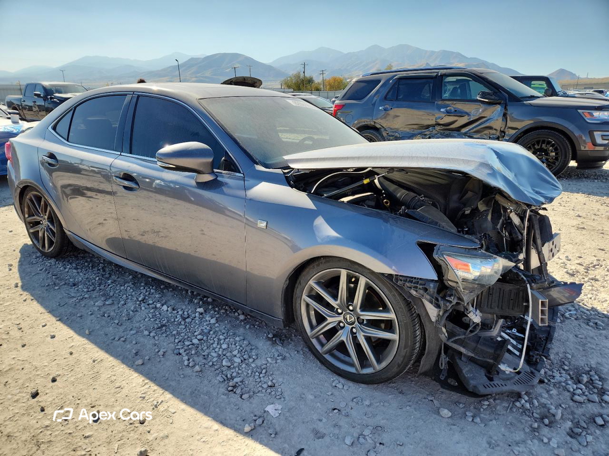 Lexus IS 2015