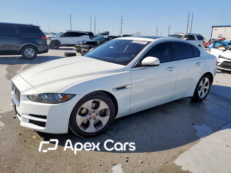 Jaguar XE 2017 - Image 1 of 13