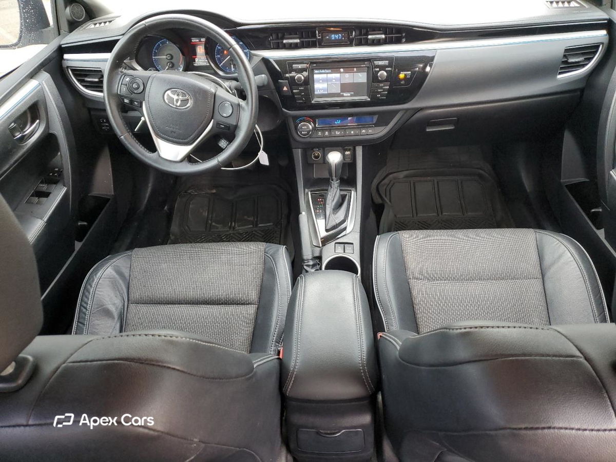 Toyota Corolla 2015