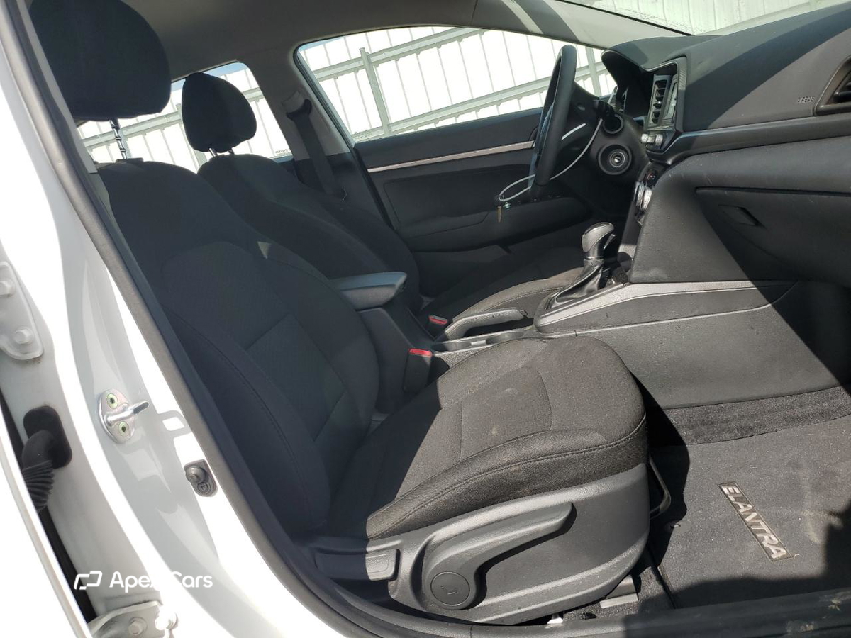 Hyundai Elantra 2019