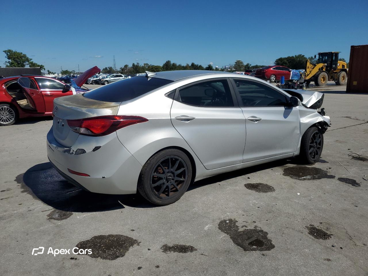 Hyundai Elantra 2016