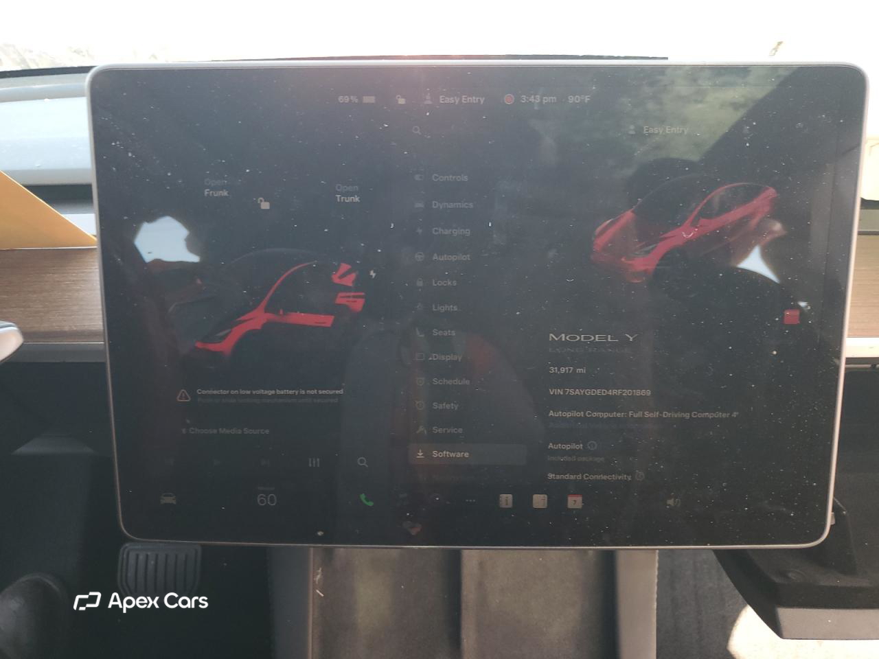 Tesla Model Y 2024