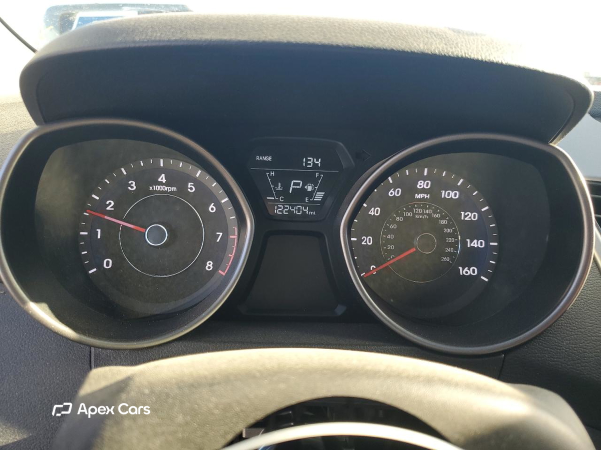 Hyundai Elantra 2015