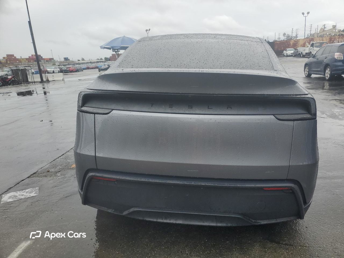 Tesla Model Y 2026