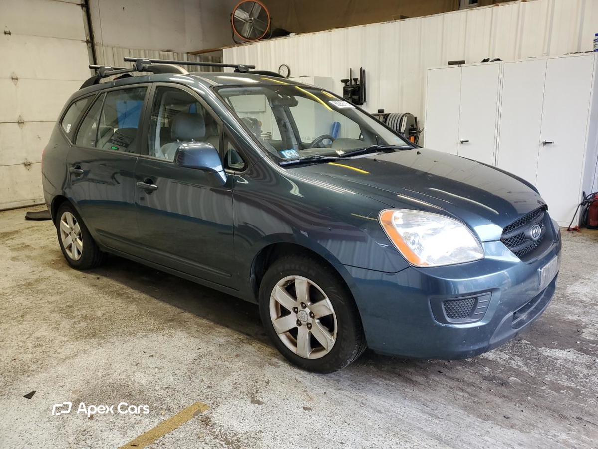 Kia Rondo 2009