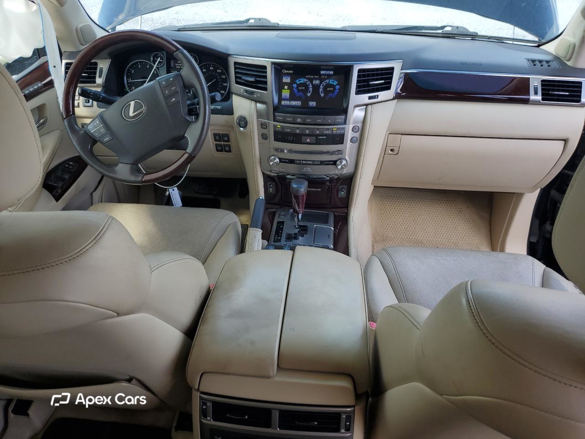 Lexus LX 2014