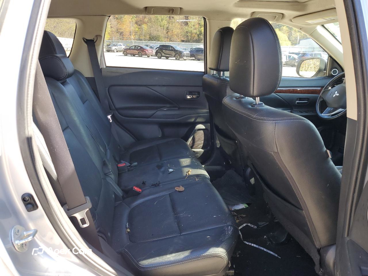 Mitsubishi Outlander 2014