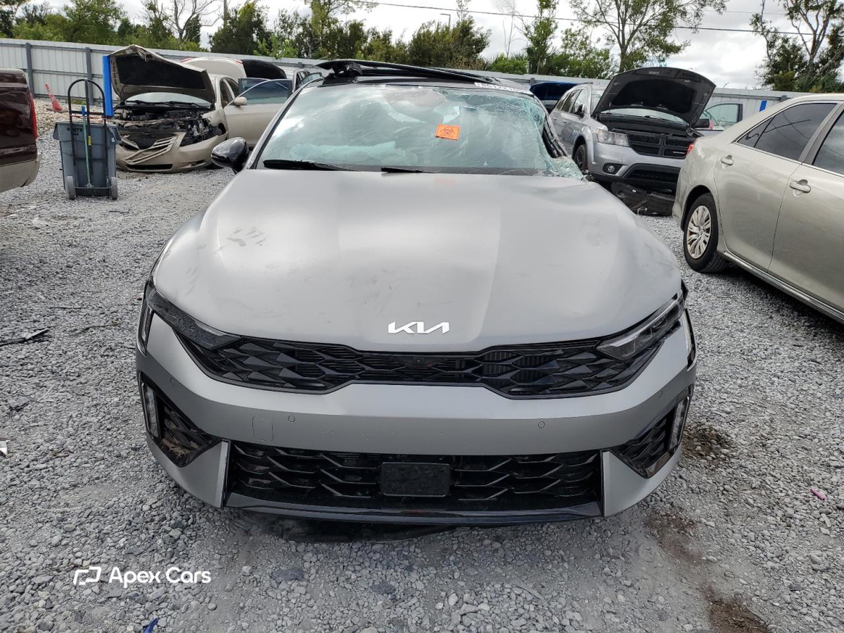 Kia K5 2025