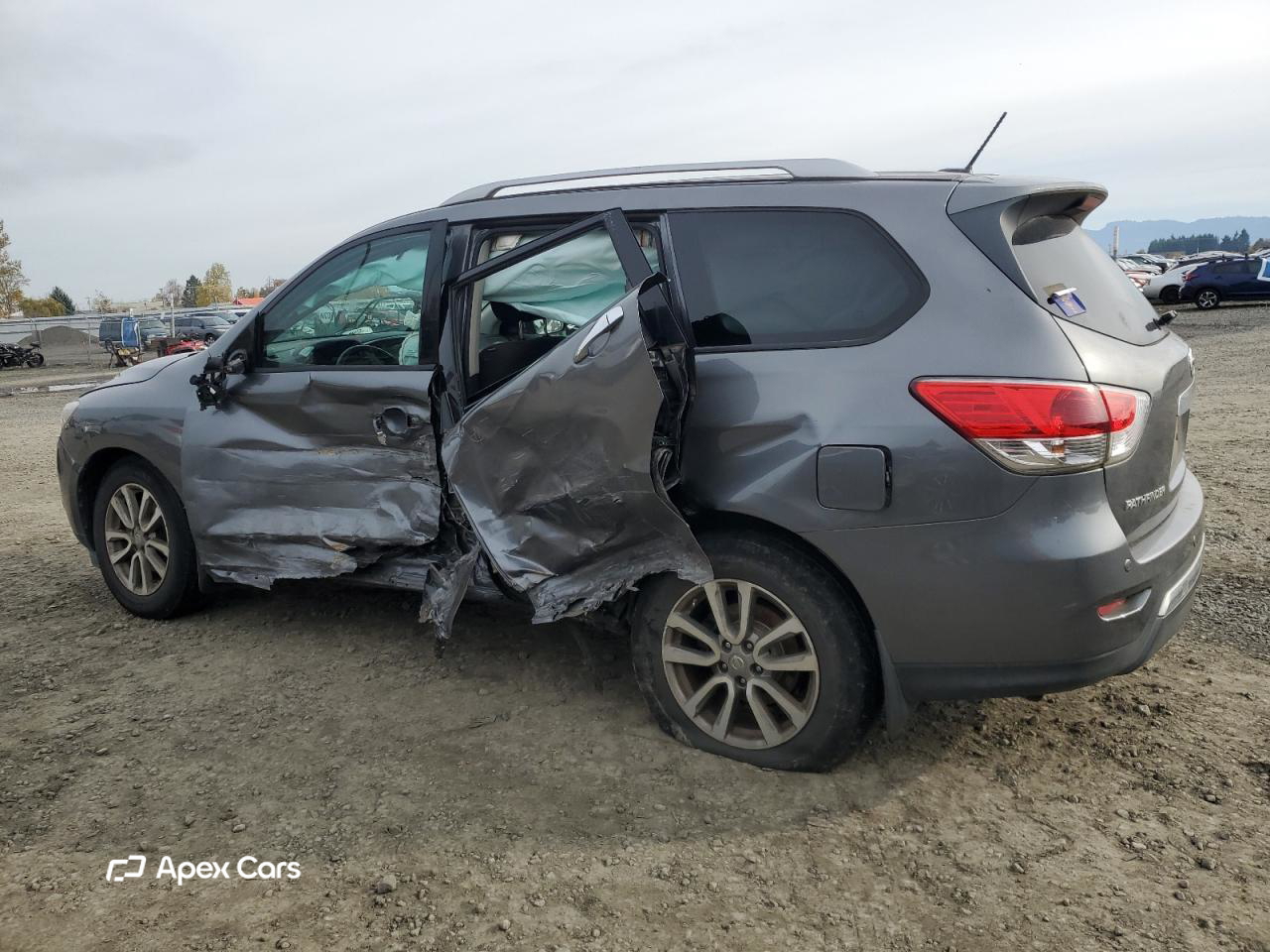 Nissan Pathfinder 2016