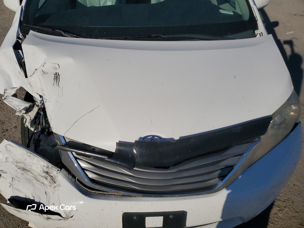 Toyota Sienna 2012