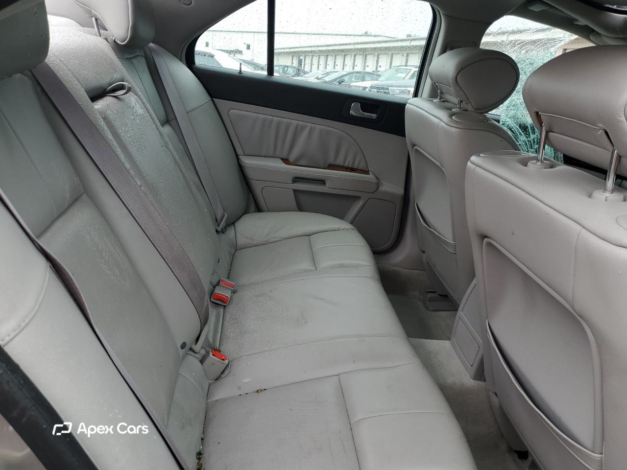 Cadillac STS 2005