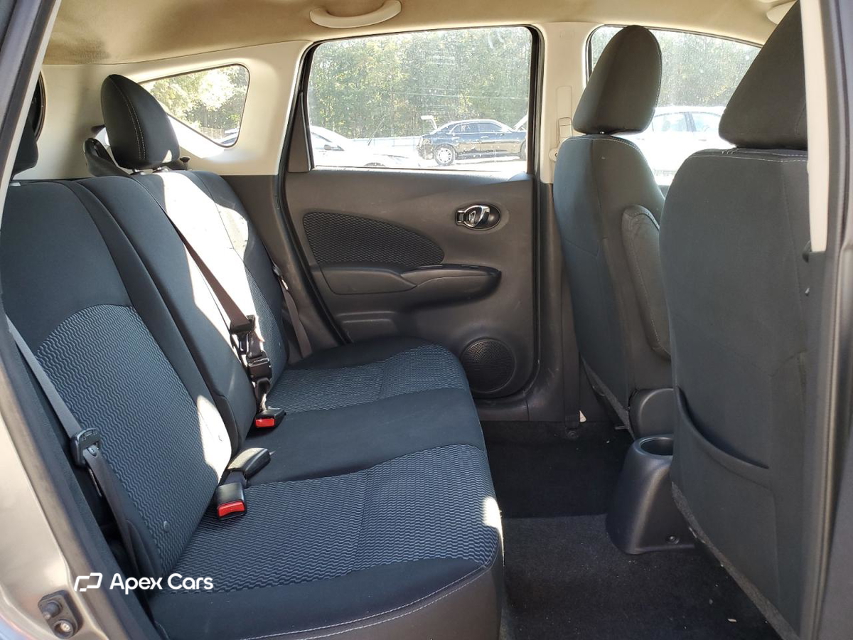 Nissan Versa 2016