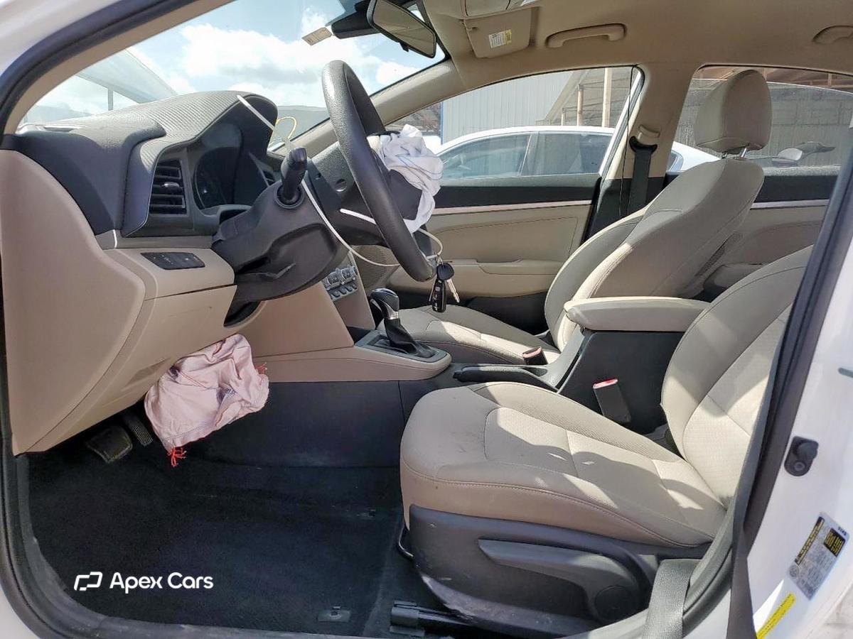 Hyundai Elantra 2020