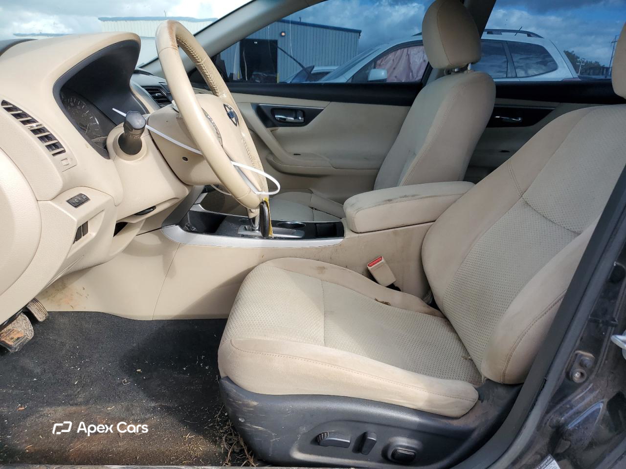 Nissan Altima 2015