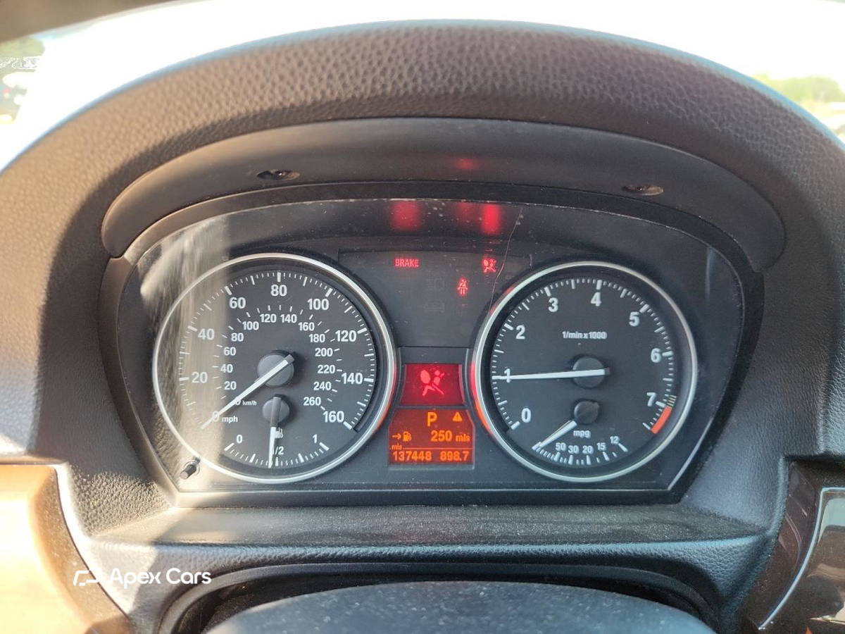 BMW Series 3 2009