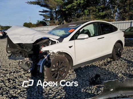 Tesla Model X 2024 - Image 1 of 14