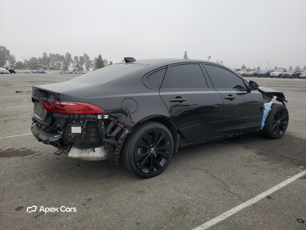 Jaguar XF 2024