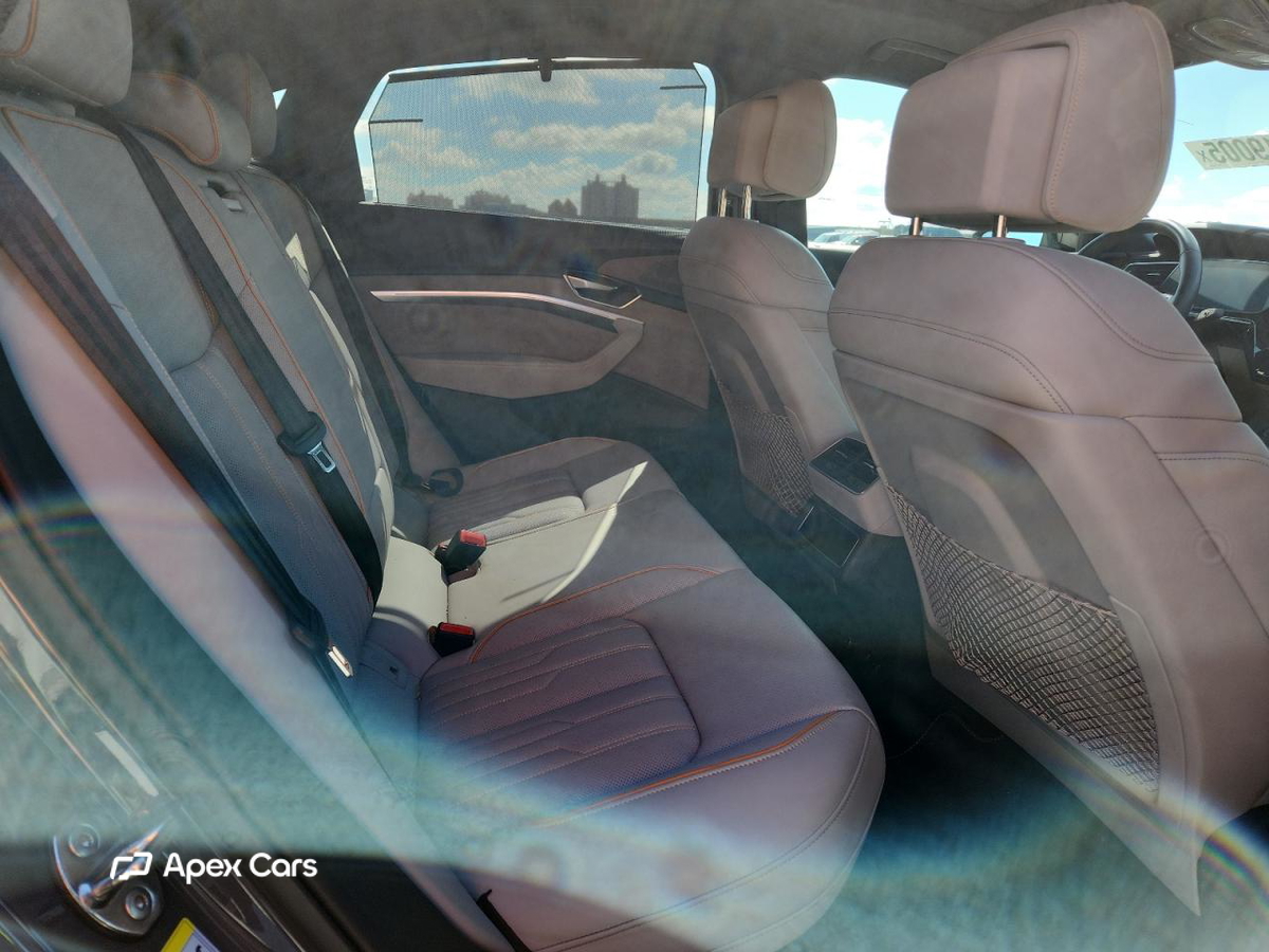 Audi Q8 2024
