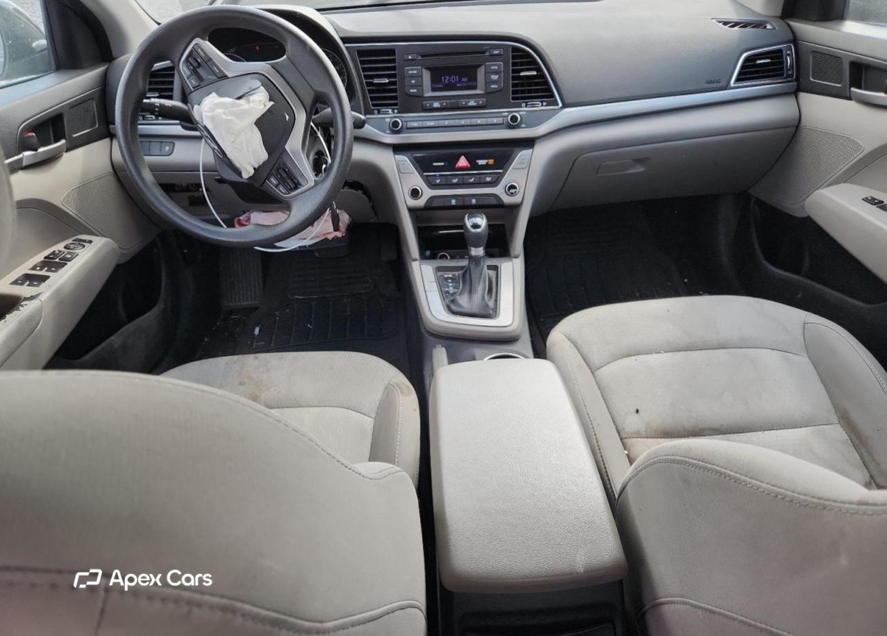 Hyundai Elantra 2017