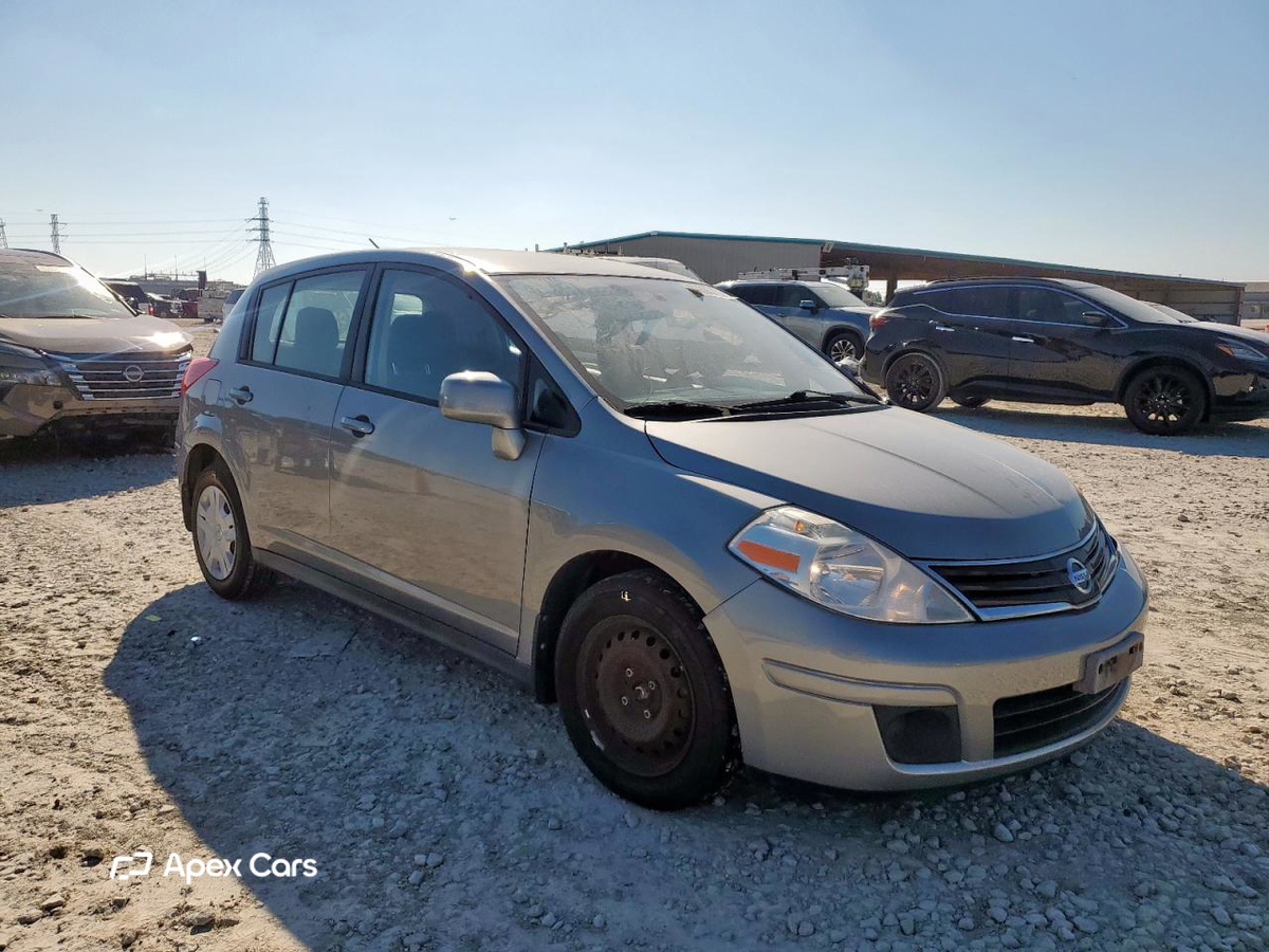 Nissan Versa 2012
