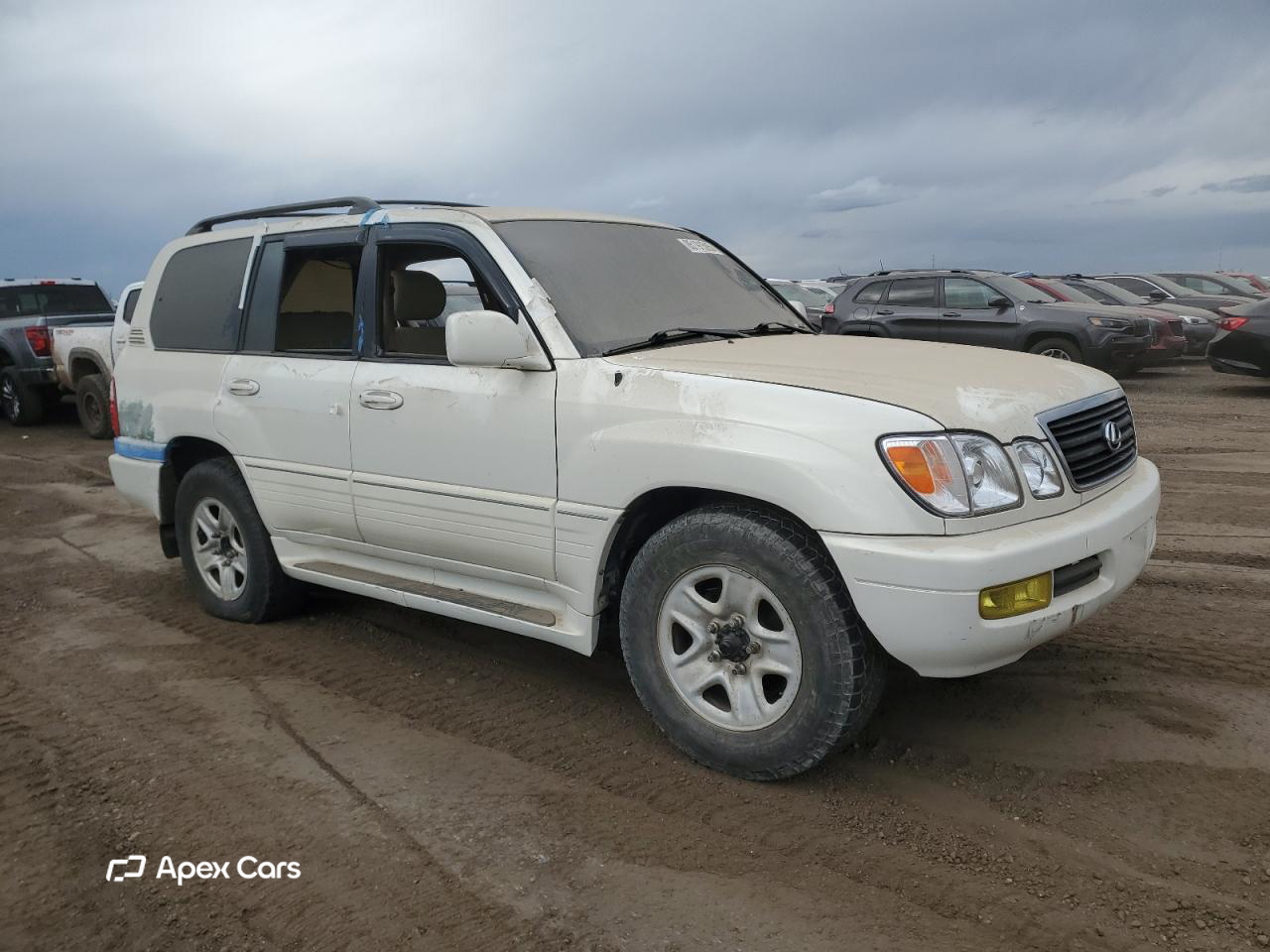 Lexus LX 2000