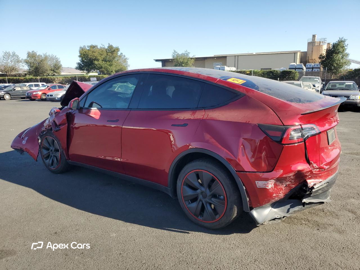 Tesla Model Y 2024