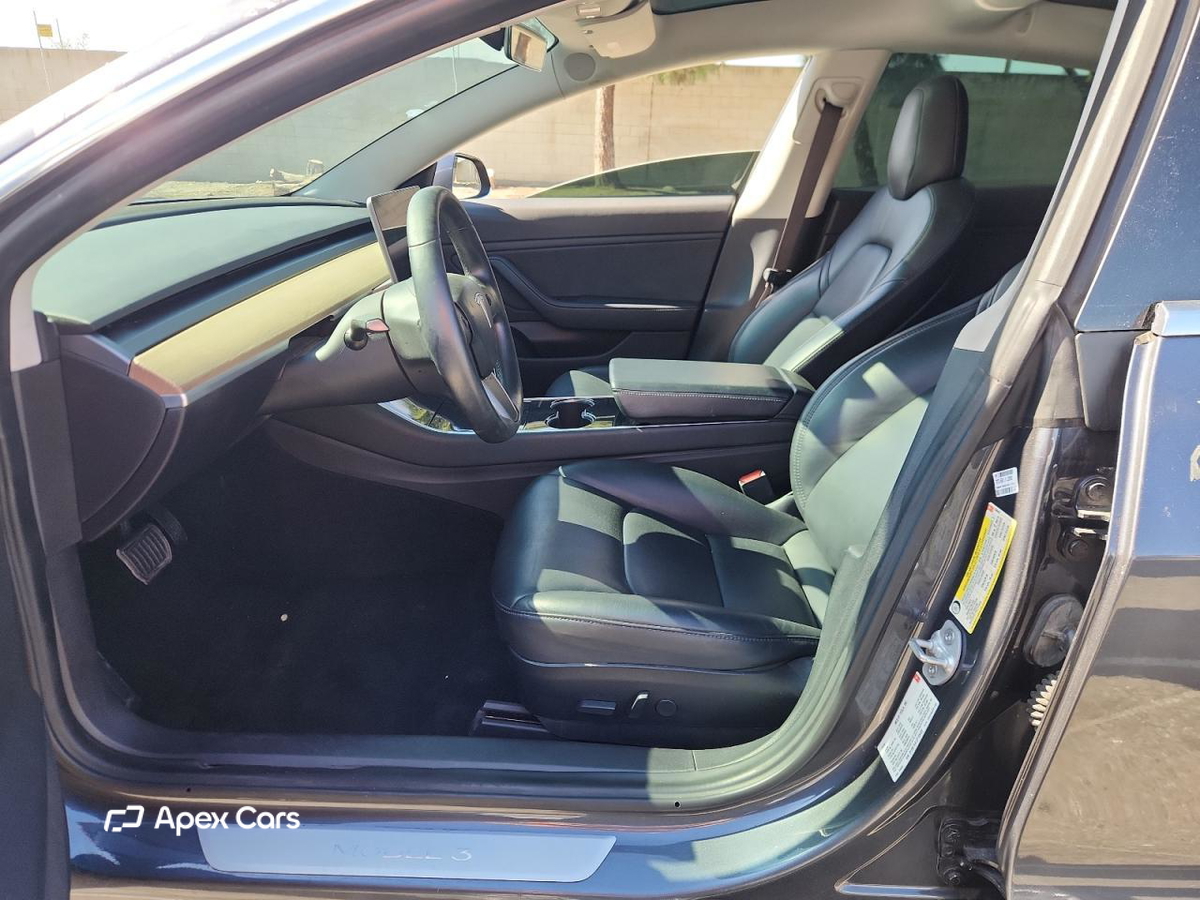 Tesla Model 3 2018